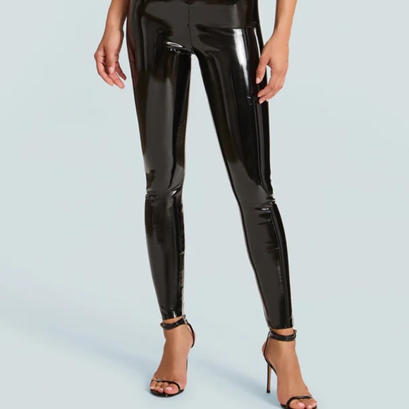 Commando Size Large Faux Leather Fully Lined Pencil Leggings - Picture 2 of 10